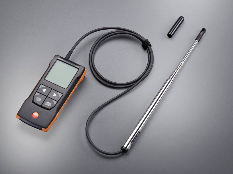 Testo 425 - Digitálny anemometer so sondou sonda do 820 mm